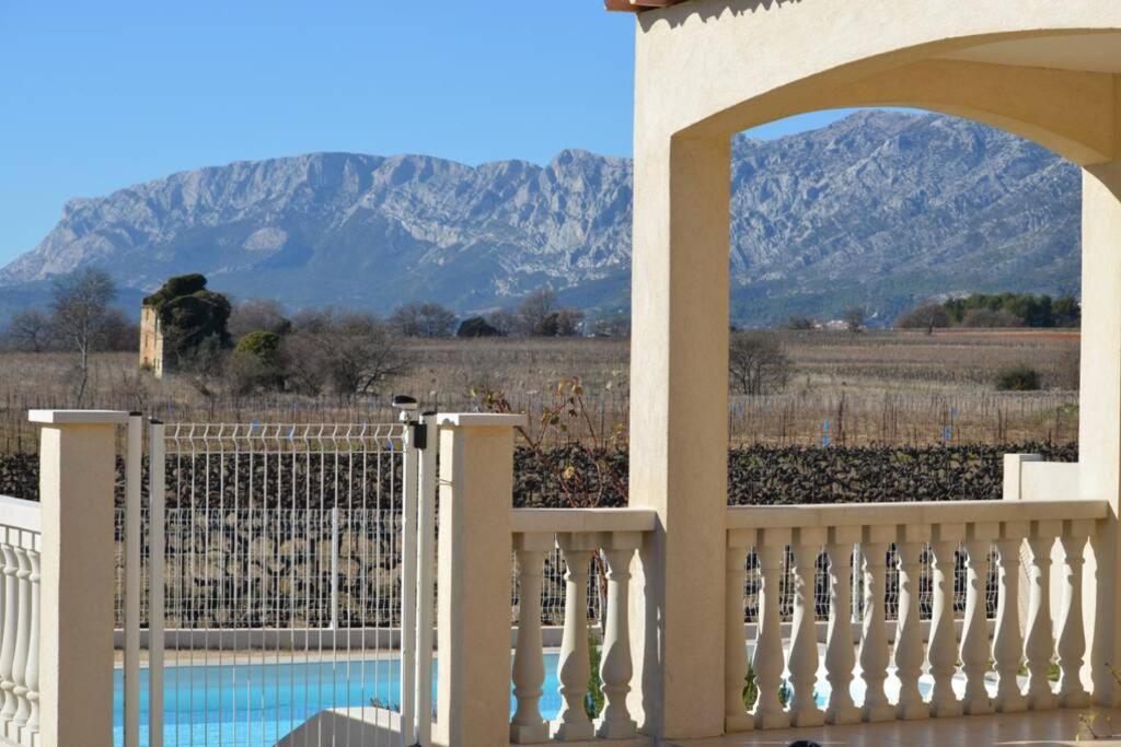 Vue Sainte Victoire, Proche Aix-En-Provence Apartment Pourrieres Exterior foto