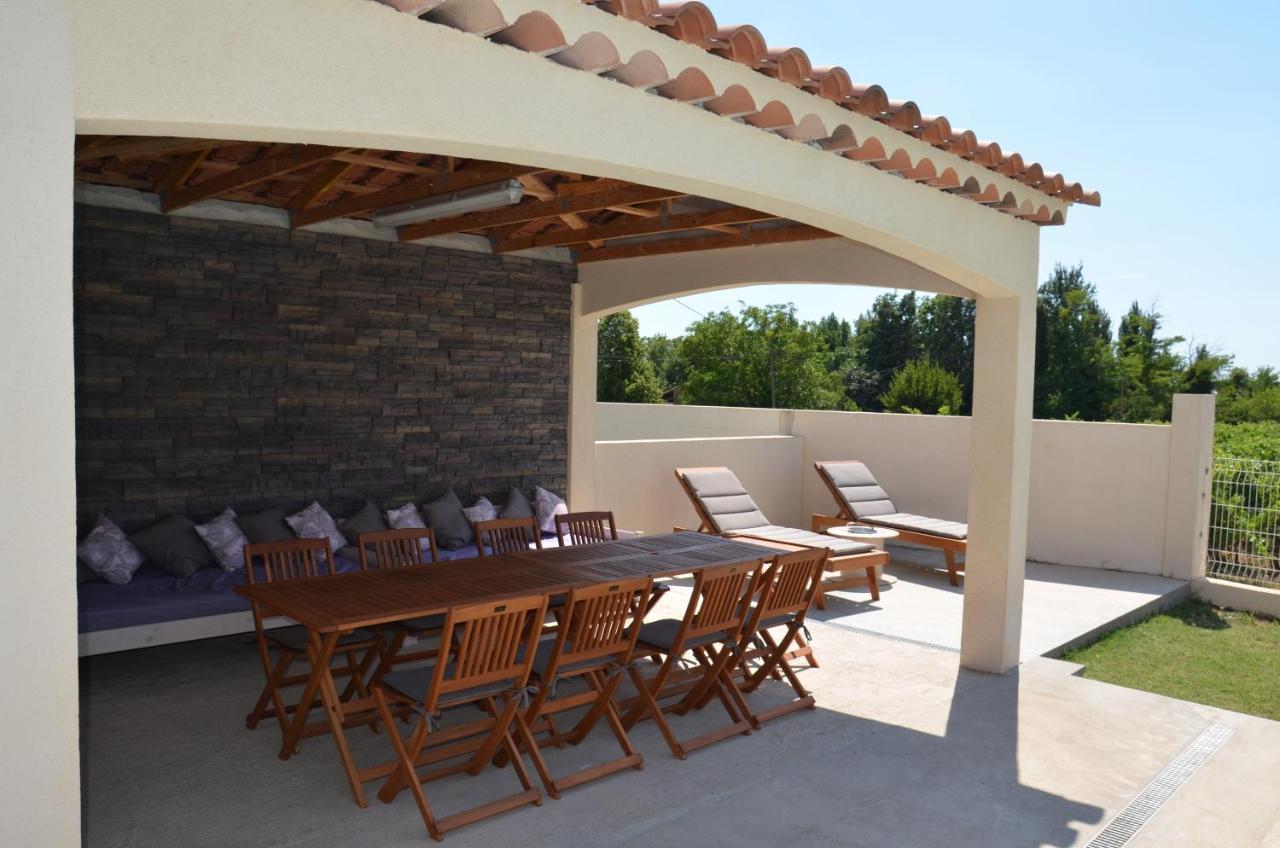 Vue Sainte Victoire, Proche Aix-En-Provence Apartment Pourrieres Exterior foto